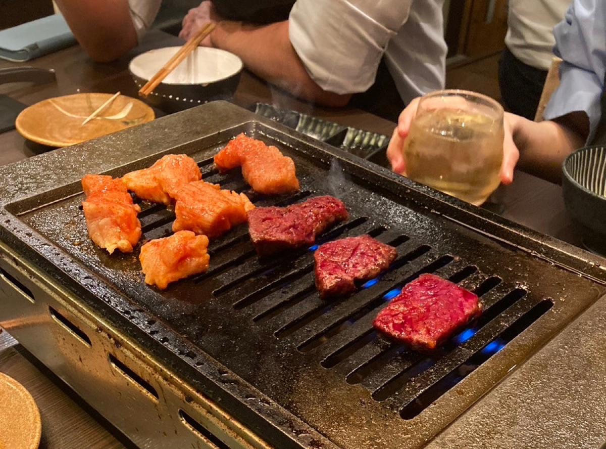 社内食事会で焼き肉へ